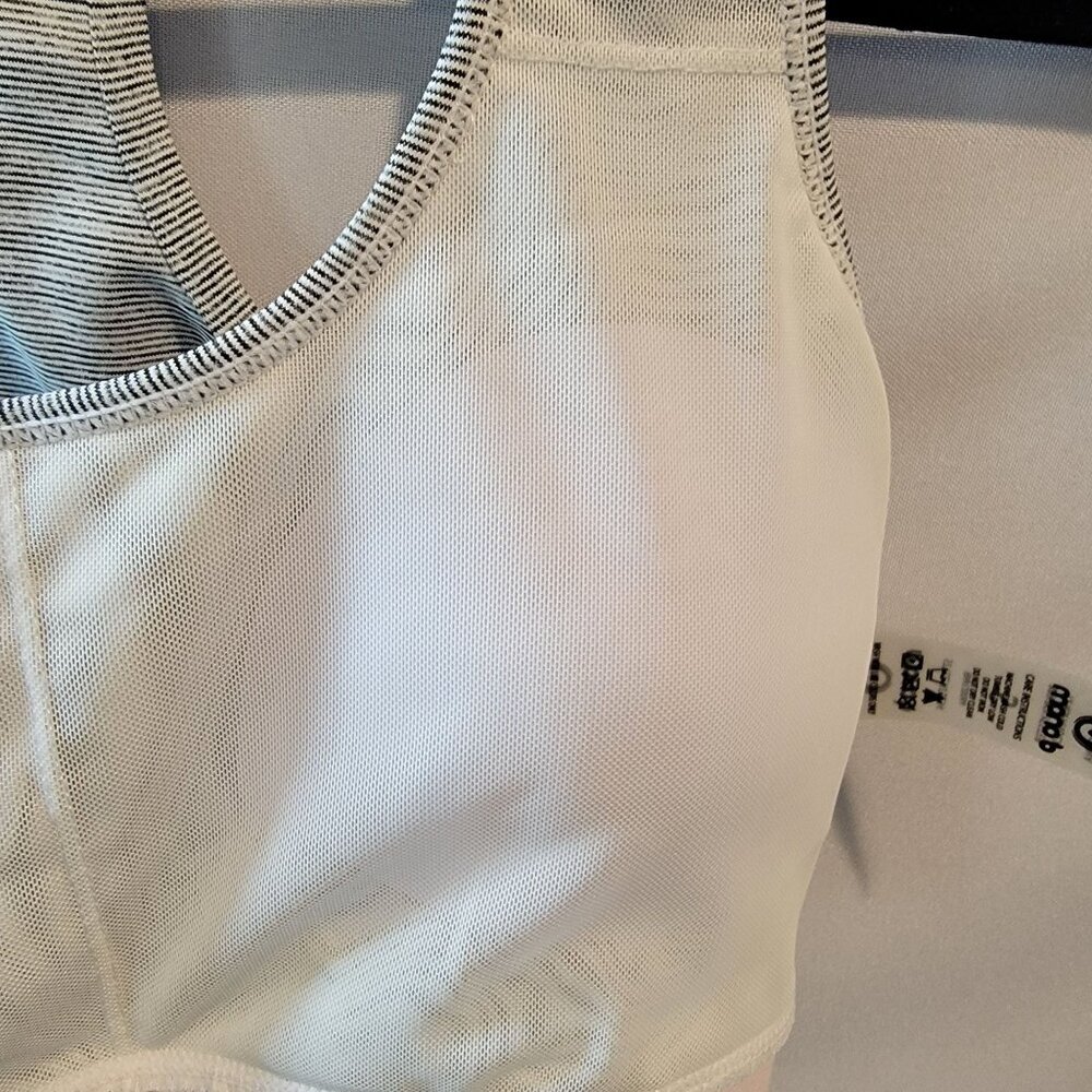 NWT Mono B Black & White Striped Racerback Padded Spandex Sports Bra Sz SM - Picture 5 of 7